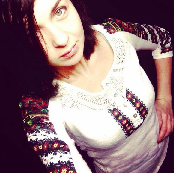 DIY Cross stitch embroidered blouse - Picture 7 of 7